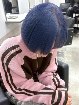 ロイオブジゼル(roi of GiseL) ショート ボブ ブリーチ ダブルカラー ブルー ハイトーンカラー
