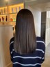 【髪質改善にも◎】小顔に魅せるカット＋質感ストレート
