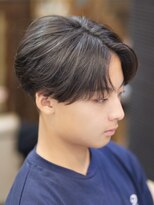 アムールマヤ&nbsp;刈り上げセンターパート/ニュアンスパーマ/メンテナンスカット