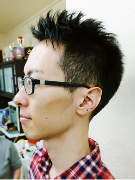 ヘアサロンセンス ソフトモヒカン＋グラデーション