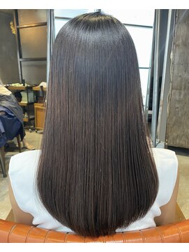 エミュー(emue) 20代30代★インスタ人気◎美髪トリートメント小顔ロング○中島