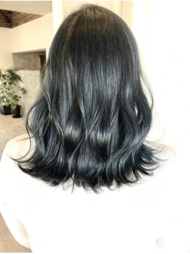 ドルチェ ヘアーガーデン(DOLCE hair garden) 秋冬おススメ！ネイビーブルー