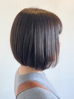 アークスヘアー&nbsp;アッシュべージュ襟足すっきりで大人かわいい☆小顔前下がりボブ