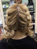 ヘアサロン ユニティ(Hair Salon Unity) 表編みツインテールリボンカール