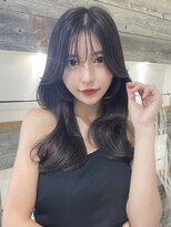 アイヴィー(IVY)&nbsp;シースルーバングくびれロング ツヤ髪暗髪カラー 顔まわりカット