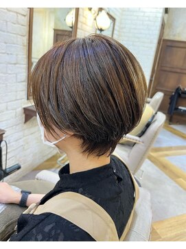 カリーナ(Carina) ☆キシタクヘアー☆ミニショート