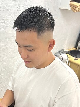 モテナ アット ベッピン(motenas at Beppin s) 刈り上げ/黒髪ベリーショート