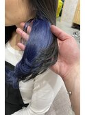 ブルーイヤリングカラー