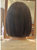やわらかにおさまる切りっぱなしボブ♪