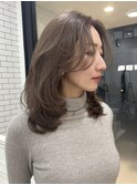 ブリーチ1回の透明感グレージュに顔まわりレイヤーカット