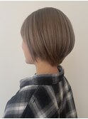 透明感ベージュ
