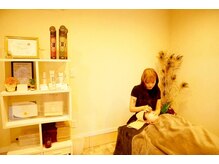 シムク(shi mu ku)の雰囲気(さらに目元も素敵に)