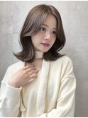 マロンベージュミディアムレイヤーカット韓国巻きレイヤーボブ