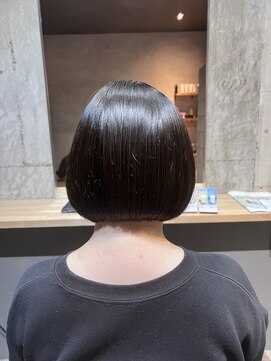 オーロラヘアー(Aurora hair) ミニボブ