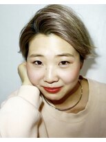 エニ(eni)&nbsp;マッシュショート×ハイトーンで