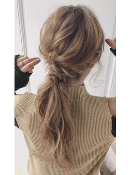 レジナヴィータ 栄(Reginavita) 【Reginavita栄】大人ローポニーアレンジ@小野