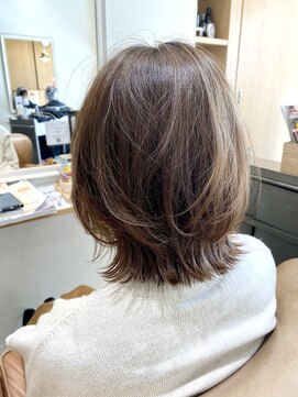 トリート 海浜幕張店(TREAT) ミディアムレイヤー×ペールベージュ_海浜幕張