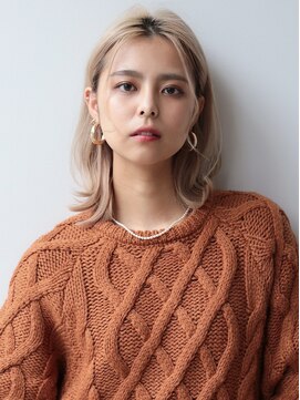 アフロート ギンザ(AFLOAT GINZA) 大人かわいい外はね鎖骨ミディアムミストバング20代30代40代50代