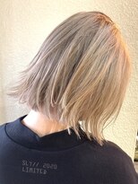 ルーツ ヘア デザイン(roots hair design)&nbsp;ホワイトベージュ