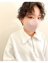 シイノ(Siino)&nbsp;センターパートとパーマ