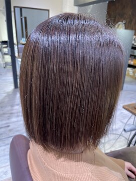 エミュー(emue) カーキカラー