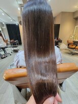 ボンド(Bond)&nbsp;ロングヘアの艶を出す☆