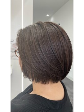 ブルージュ ヘアー(Brugge hair) レイヤーボブ