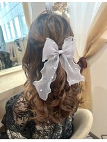 ミラ(Mila)&nbsp;ふわふわハーフアップ♪二次会同窓会ヘア リボン
