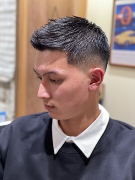 ローサムカットワークス(LOSOME CUT WORKS) フェードカット　フェザーアップ