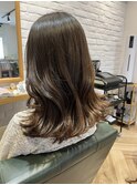 20代30代外ハネくびれスタイル