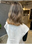 beige balayage