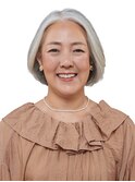 大人女性にオススメ◎シンプルなセンター分けボブ