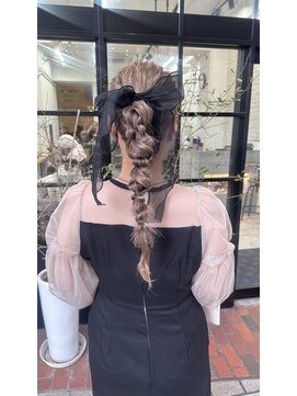 ブレス(bless) お呼ばれヘアセット/成人式/卒業式