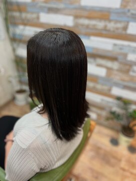 ハウオリ ヘアーワークス(Hauoli hair works) インディゴ×塩基性ブルーカラー