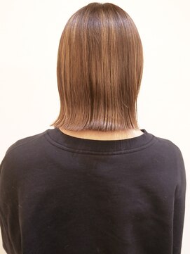 モリオ フロム ロンドン 成増店 【morio成増/宇佐美】切りっぱなしボブ×流行り