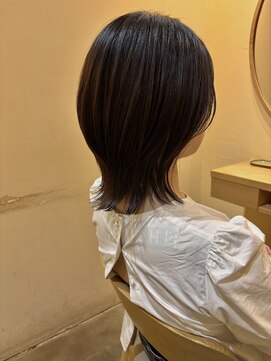 ソウスシア(SOURCE cia) 大人くびれミディアムレイヤー【佐藤和弥】