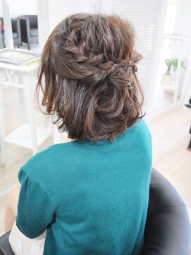 エフジェイメイド(F.J.MADE.) 【F.J.MADE.】　外国人風STYLE/編み込みアレンジボブスタイル