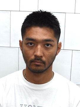 メリケンバーバーショップ コウベ(MERICAN BARBERSHOP KOBE) ナチュラルバズフェード束感スパイキーベリショ