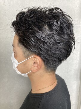 リバレッジ 白金(Leverage) 10秒で決まる!メンズパーマスタイル