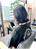 切りっぱなし　外ハネ　ボブ　髪質改善　カーキグレージュ