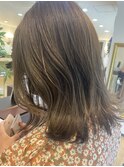 ナチュラルベージュ