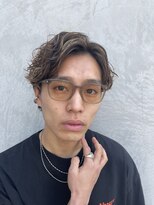 波巻きスパイラルパーマツーブロックマッシュハイライトカラー