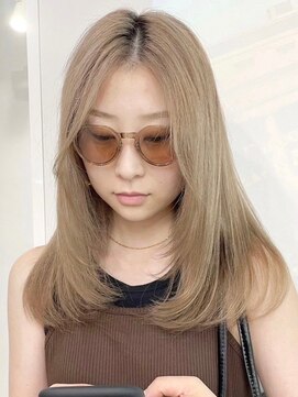 ウィコ 新宿(WICO) ミルクティーベージュ［新宿駅/大人ガーリー/ダブルカラー]