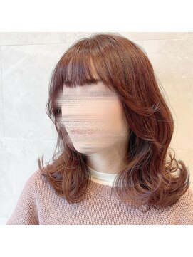 イーラヘアー(ERA HAIR) 大人ミディレイヤーカットナチュラルくびれヘアオリーブベージュ