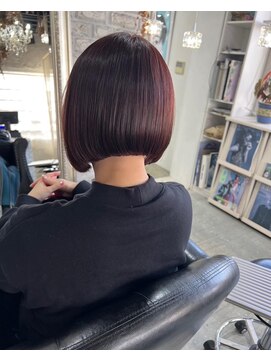 ヘアー アトリエ エゴン(hair atelier EGON) 小顔効果!モード系前下がりボブ
