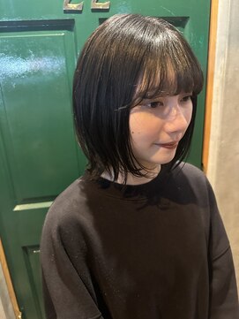 グレースマンカフェ(GRACE MAN CAFE) 外ハネショートボブ