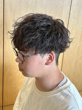 ニアウ 伊勢崎連取店(Niau) 波巻きスパイラルパーマツイストスパイラルパーマシャドウパーマ