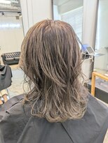 ナンバースリー 溝の口店(Number Three)&nbsp;グレージュ【N°3溝の口】