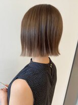 ロイ(Roi)&nbsp;切りっぱなしボブ_ぷつんとボブ_外ハネ_結べるボブ_担当西村