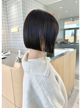 ホロ(hollo) 切りっぱなし_タッセルボブ_ミニボブ